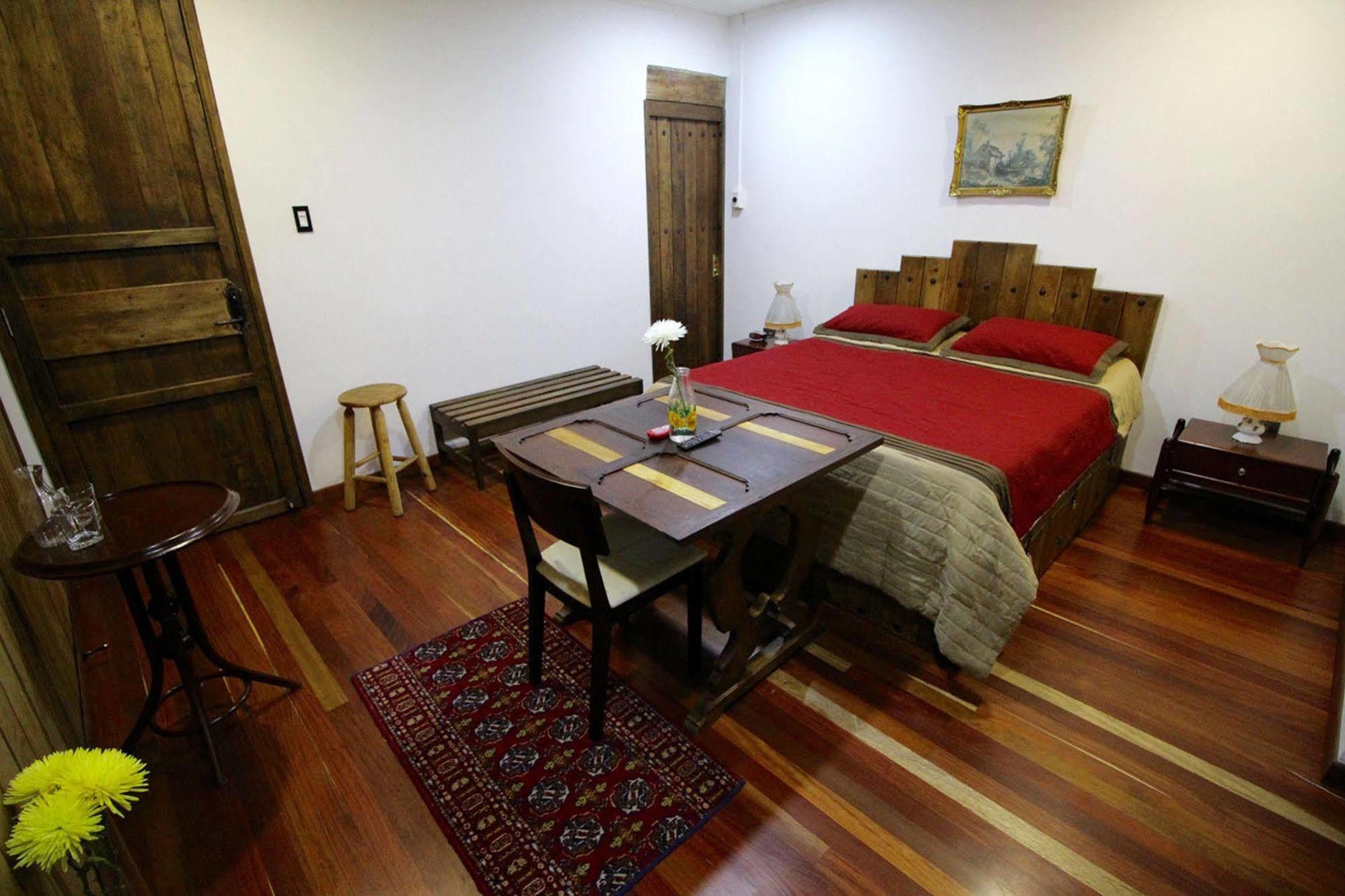 Bogota Bed & Breakfast Inn Екстериор снимка